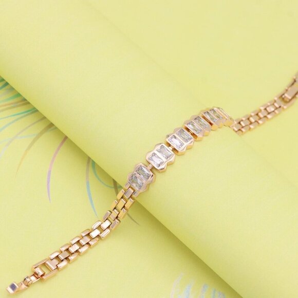 "Elegant Rose Gold Bracelet with Rectangular Crystal Links, XPBL0933 - Picture 4 of 12